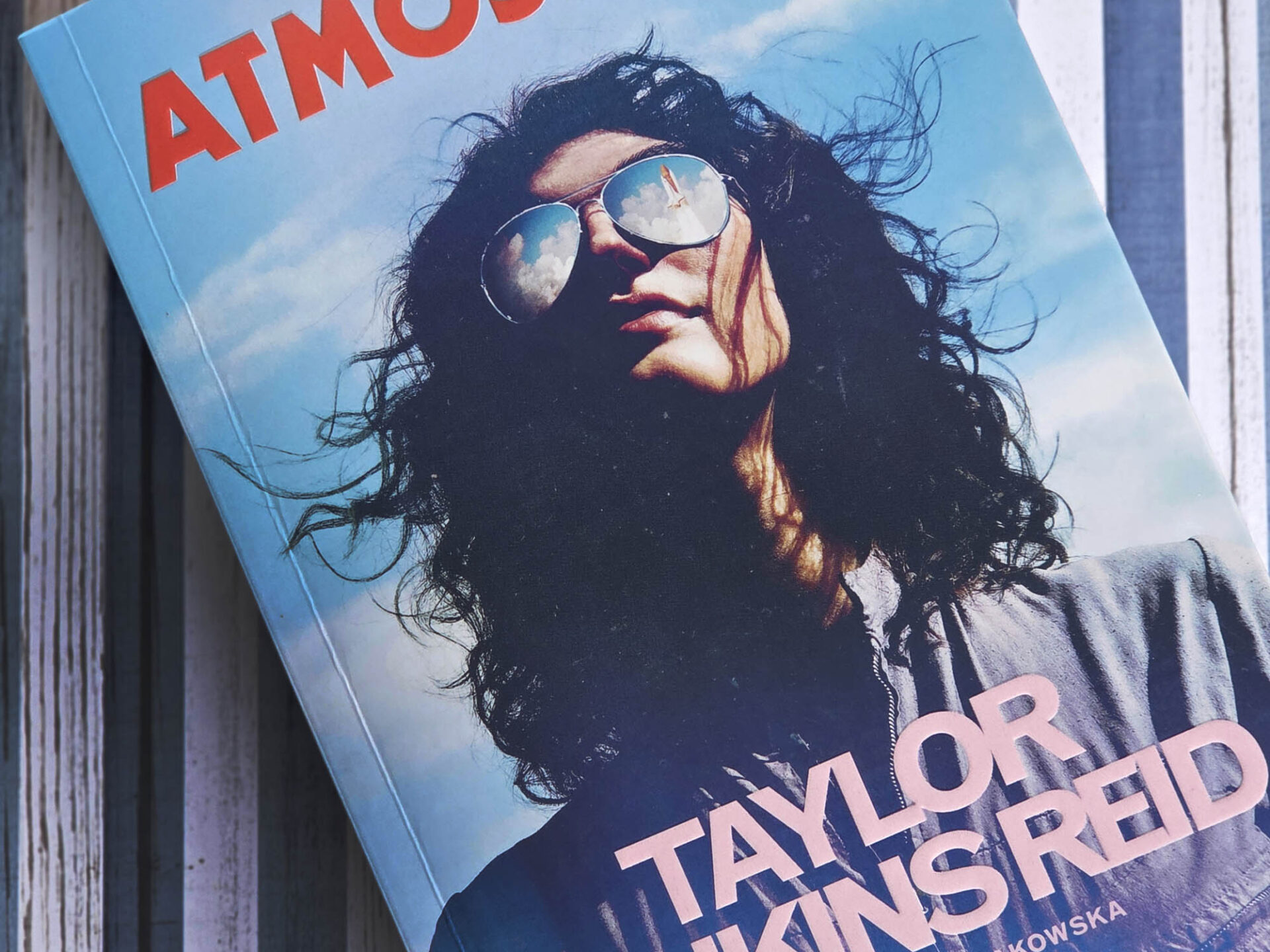 Co się kłębi w „Atmosferze”?